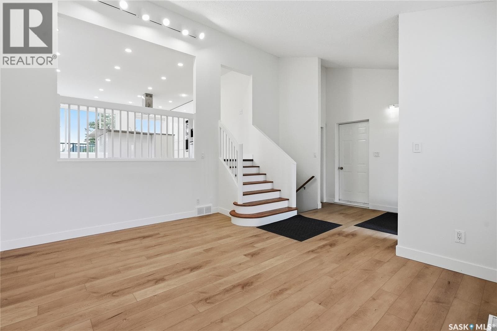 607 Addie CRESCENT — photo 4