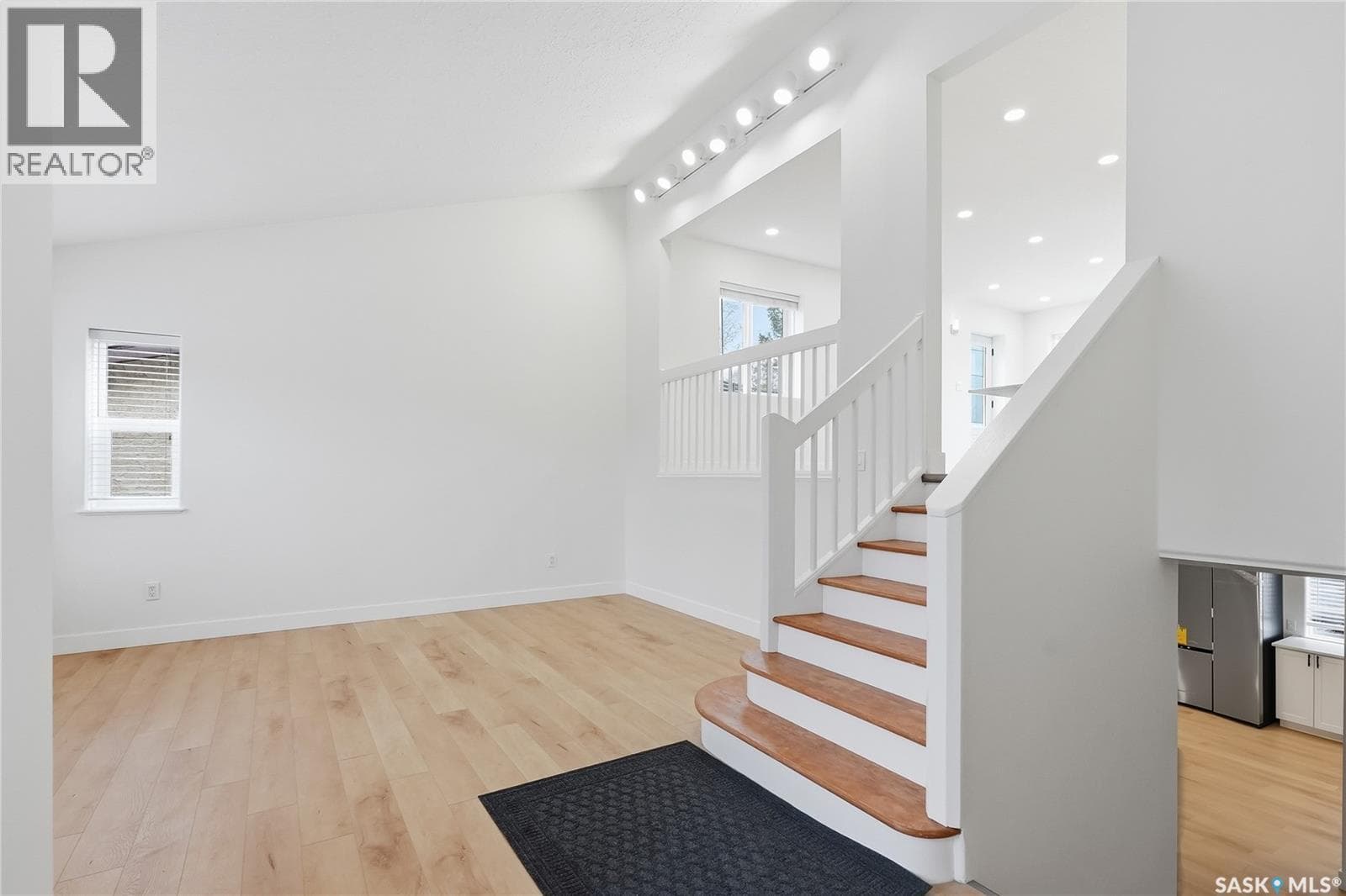 607 Addie CRESCENT — photo 5