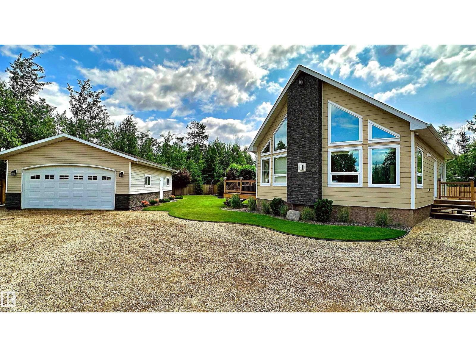 #219 162 PEACE RIVER AV