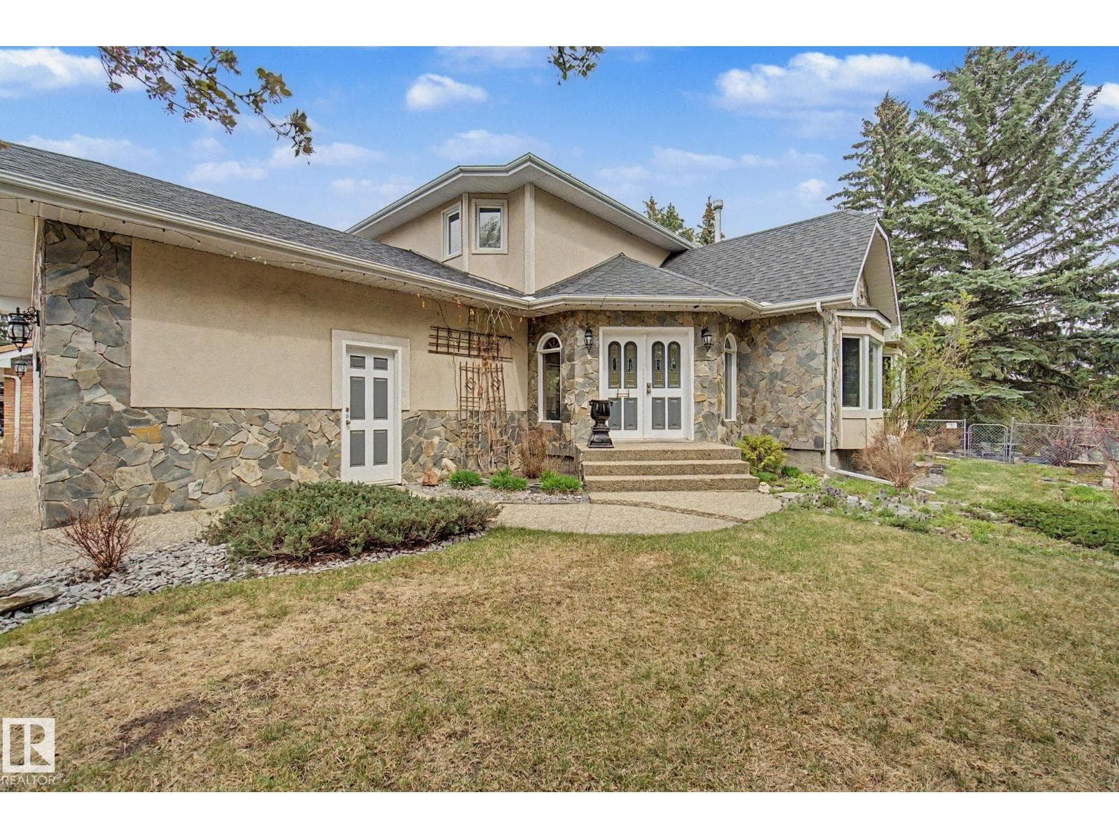 1 FIELDSTONE DR — photo 2