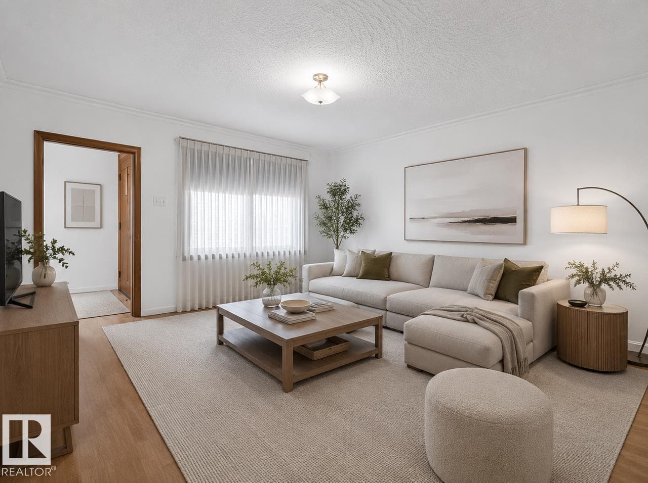 8326 81 AV NW — photo 3