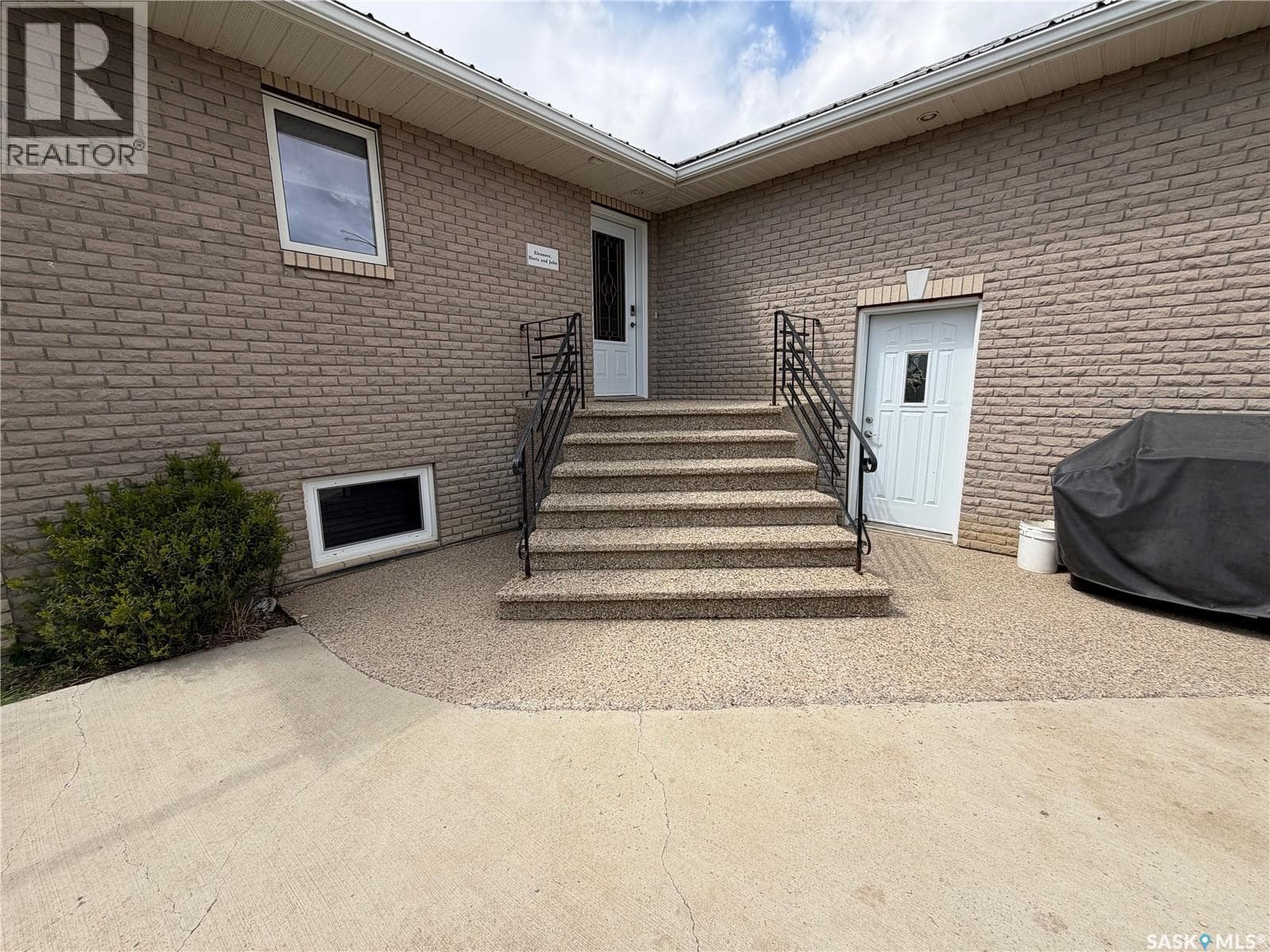 Kolody Acreage — photo 2