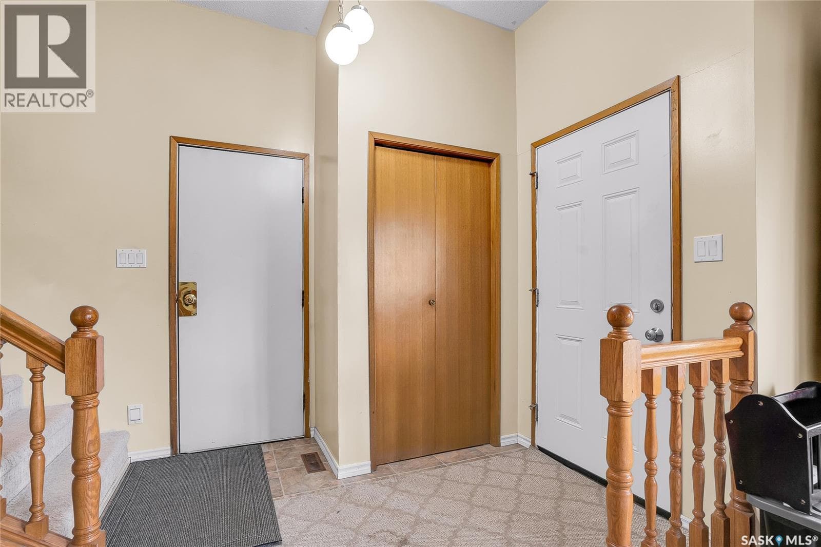 370 Kellins CRESCENT — photo 3