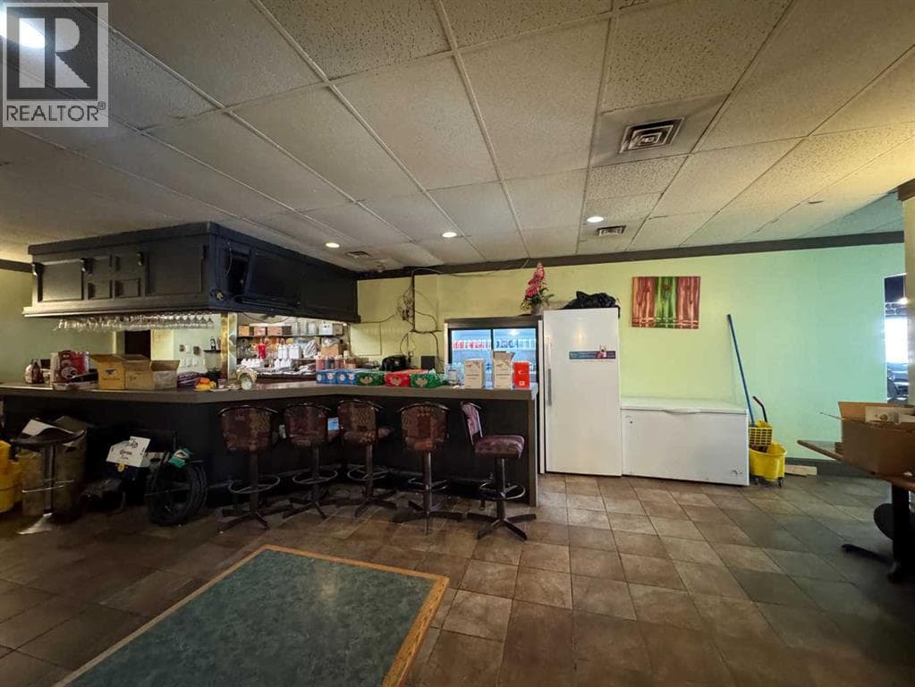 135 Whitefield Drive — photo 4