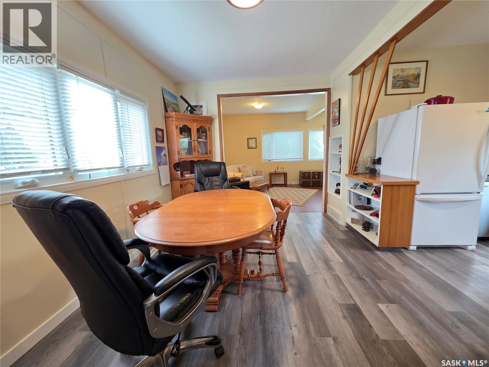 205 Warwick STREET — photo 3