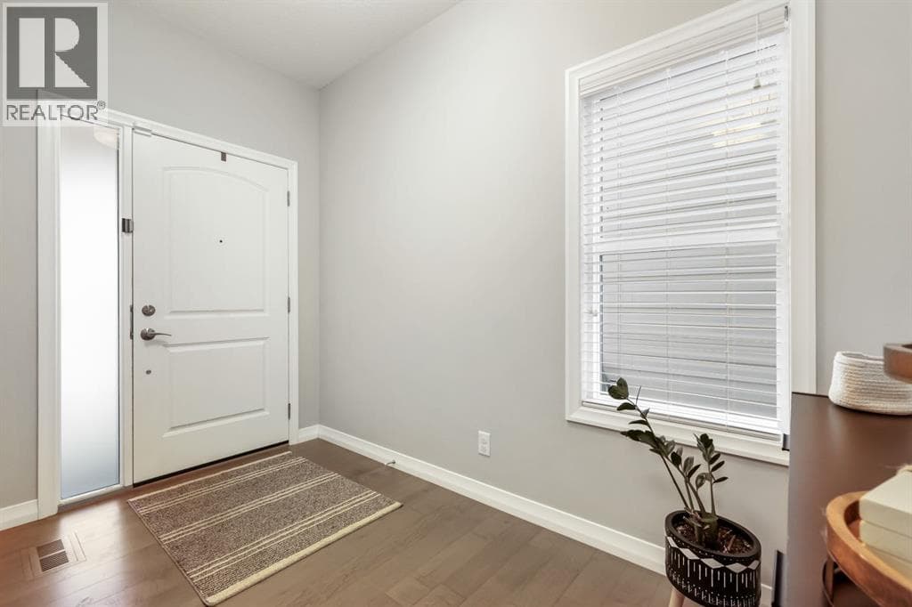 370 Magnolia Heath SE — photo 3