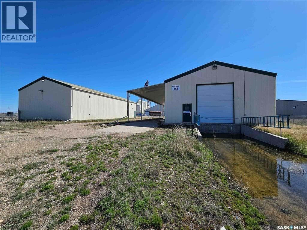 621 Industrial ROAD — photo 4