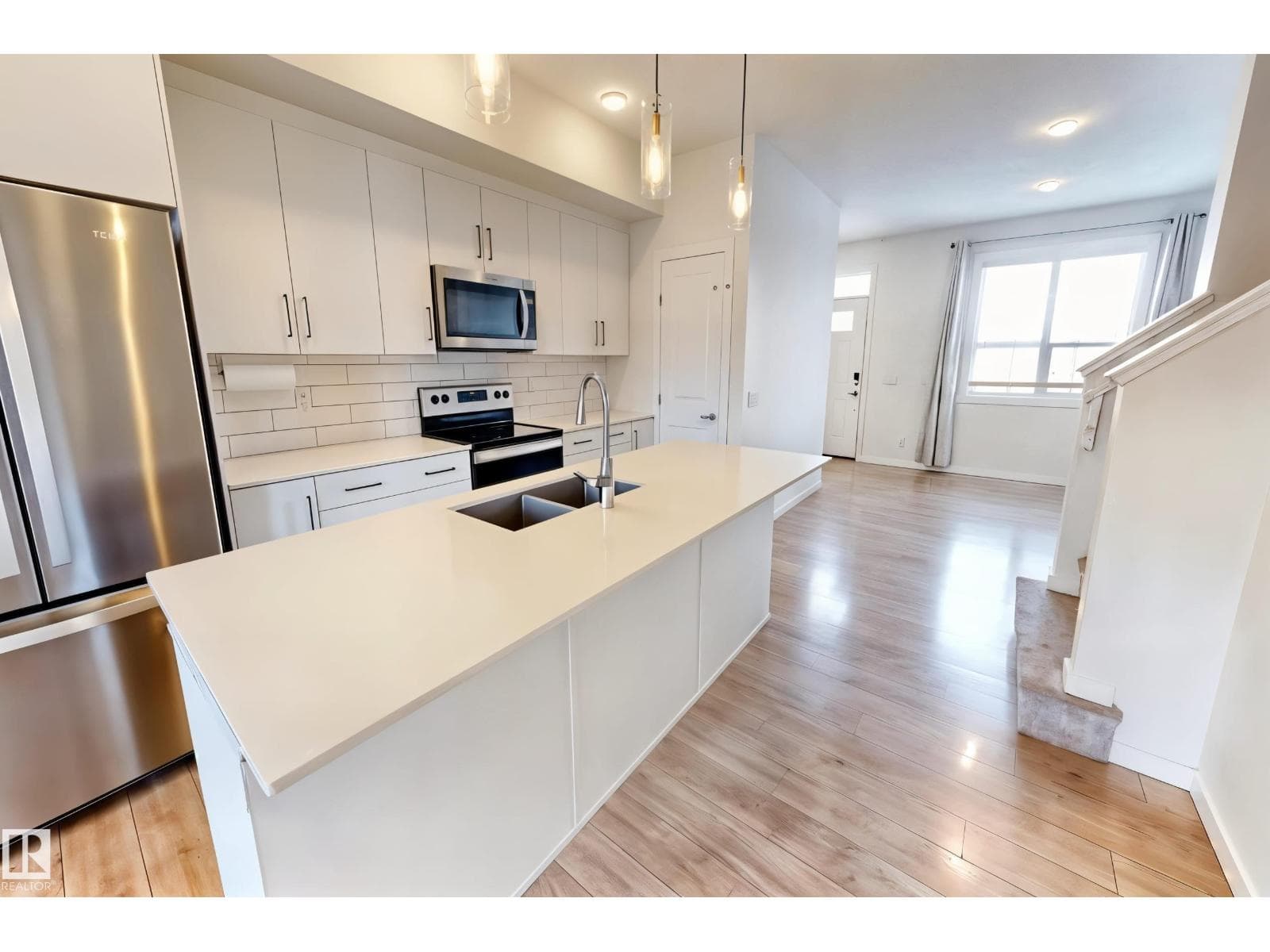 2093 MAPLE RD NW — photo 5