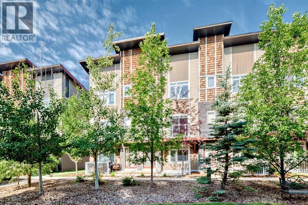 606 Skyview Point Place NE — photo 2