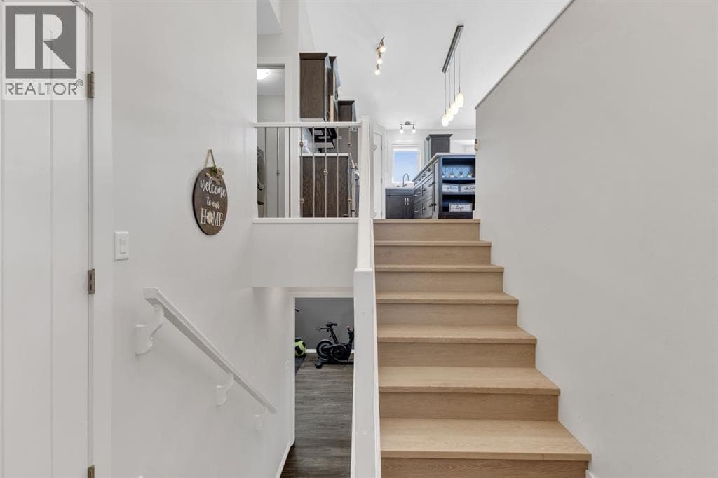 25 Pioneer Way — photo 4