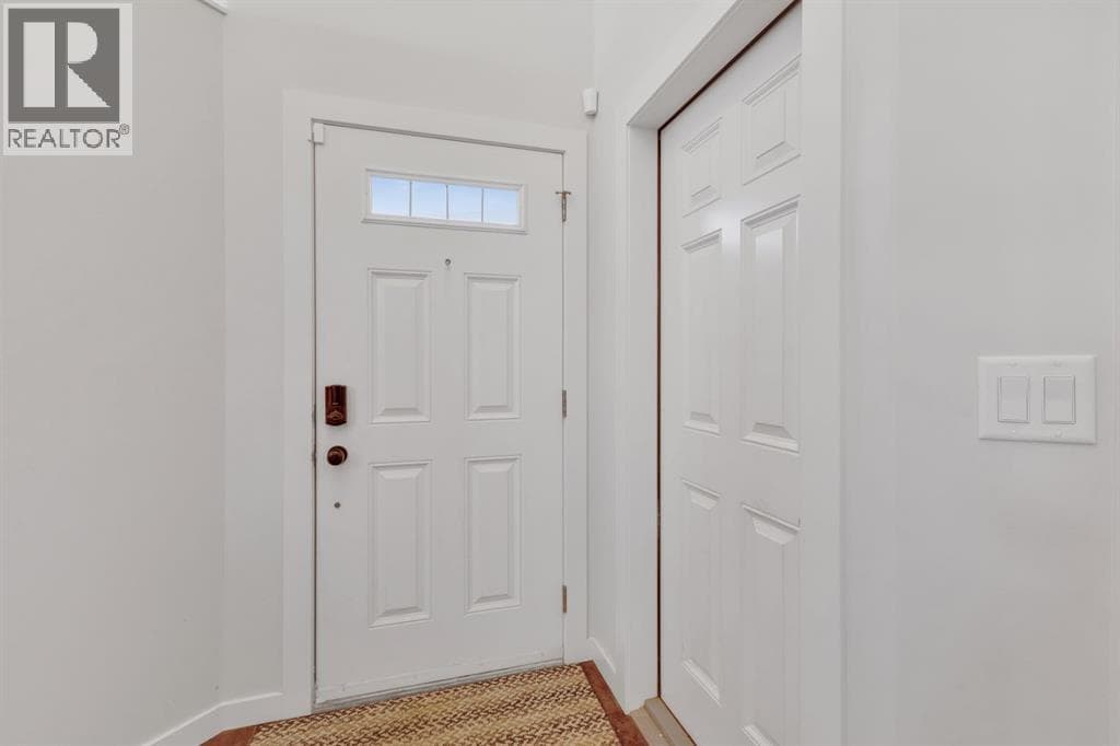 25 Pioneer Way — photo 3