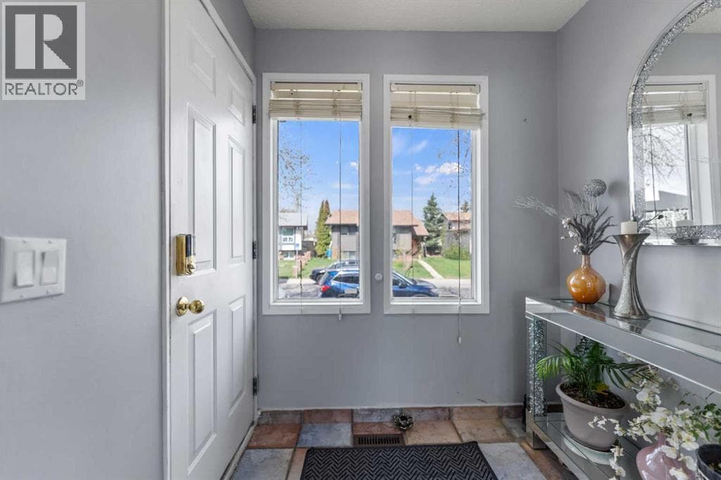 35 Templemont Drive NE — photo 3