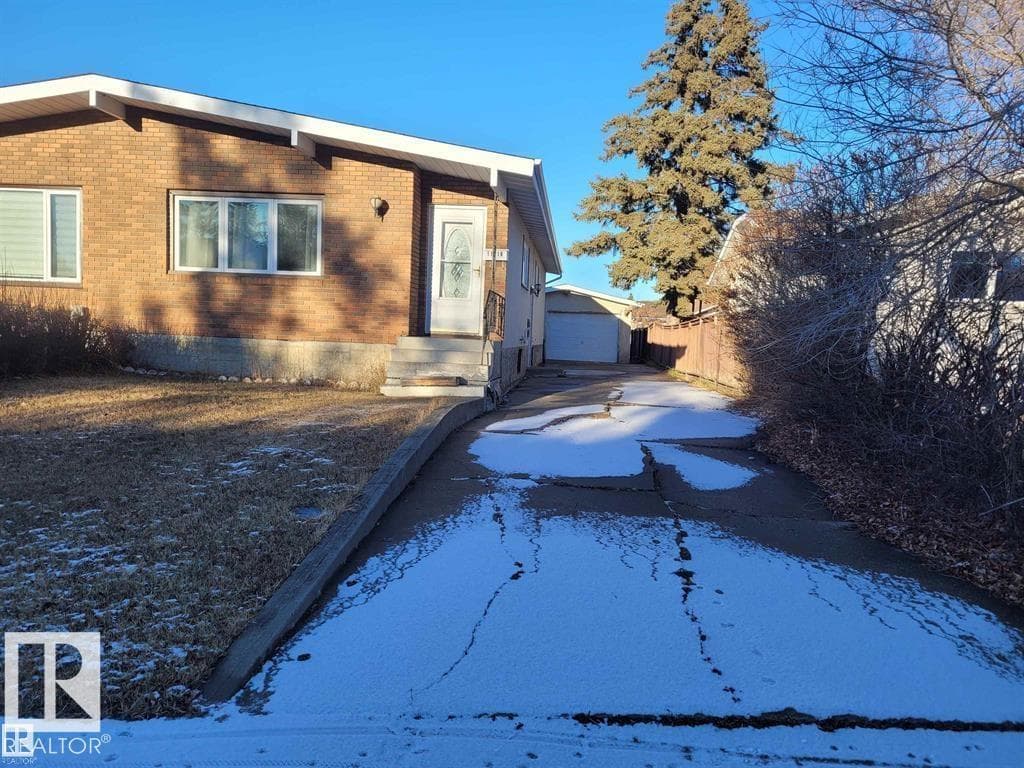 11616 152 AV NW