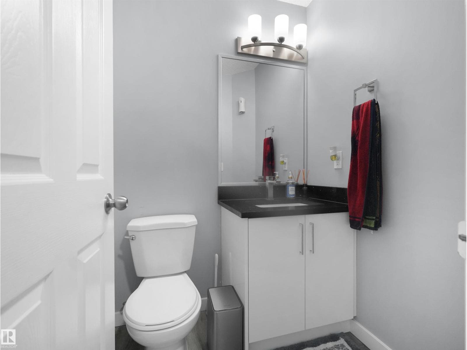 #25 501 YOUVILLE DR E NW — photo 5