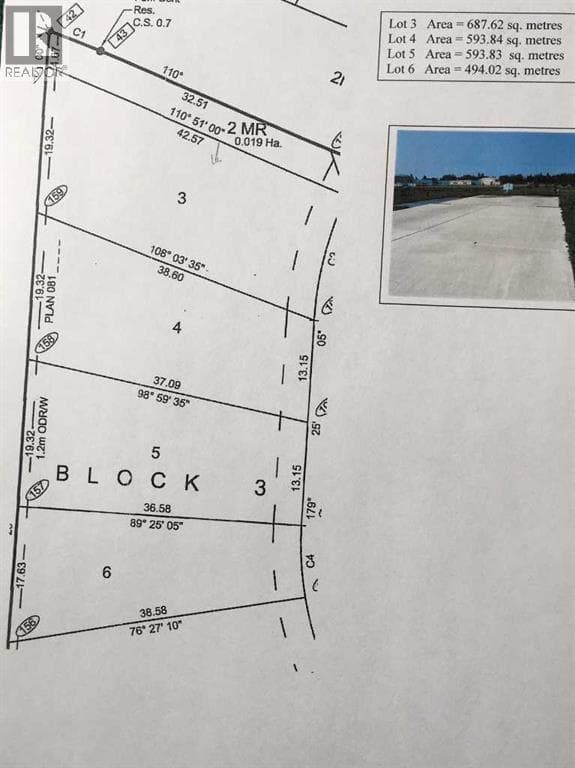 3 Cherry Lane SE — photo 2