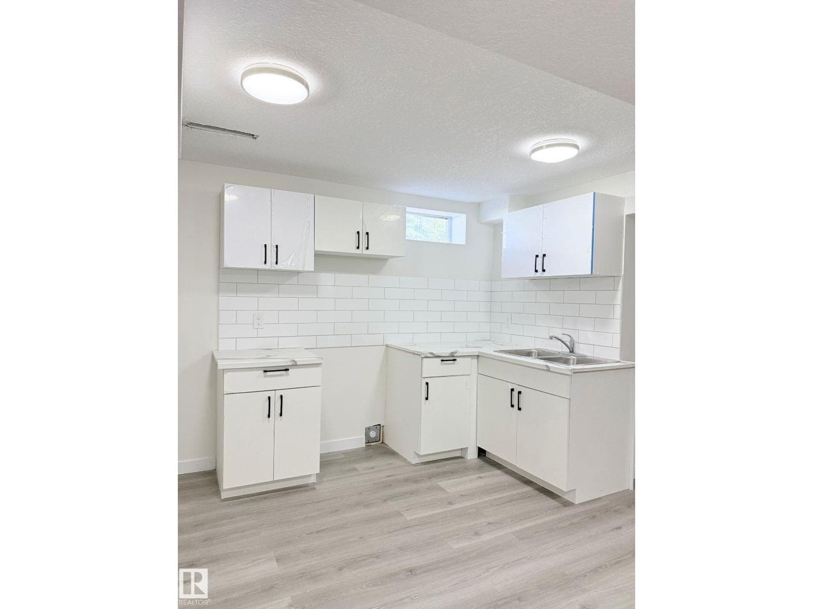 11628 151 AV NW NW — photo 2