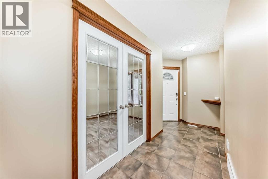 40 Tuscany Vista Crescent NW — photo 5