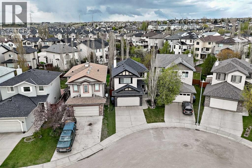 40 Tuscany Vista Crescent NW — photo 2