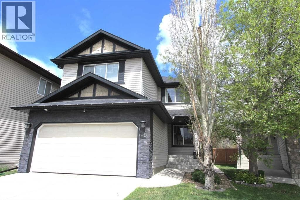 40 Tuscany Vista Crescent NW