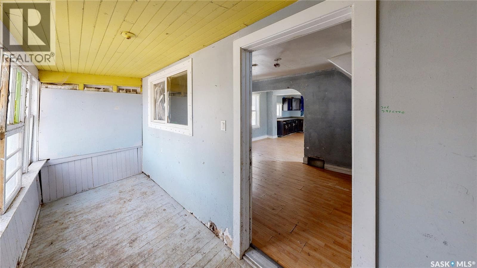 1943 Montreal STREET — photo 3