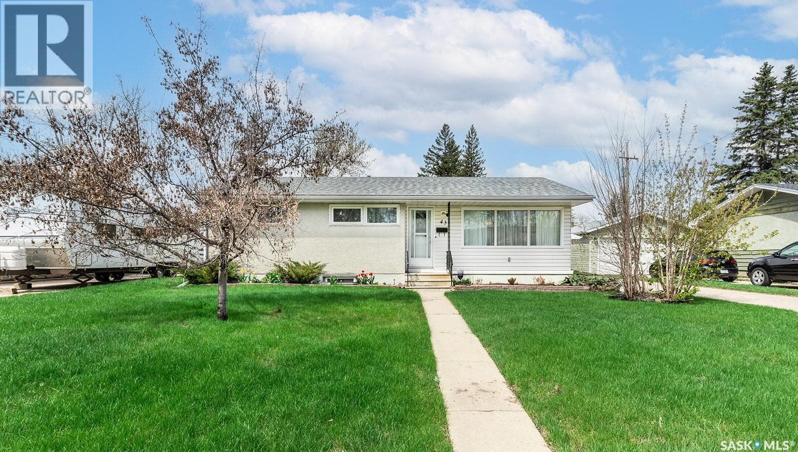 43 Lindsay DRIVE