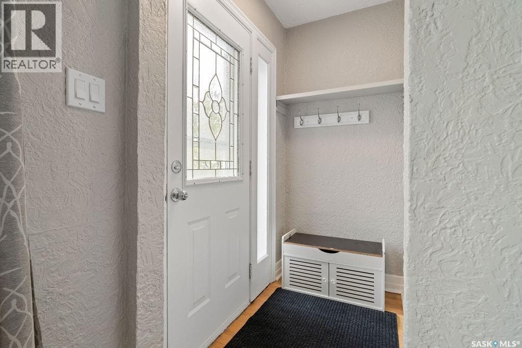 2111 Queen STREET — photo 5