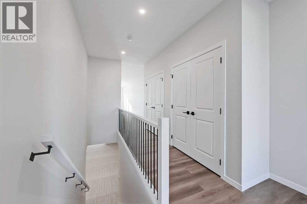 117 5 Avenue SE — photo 5