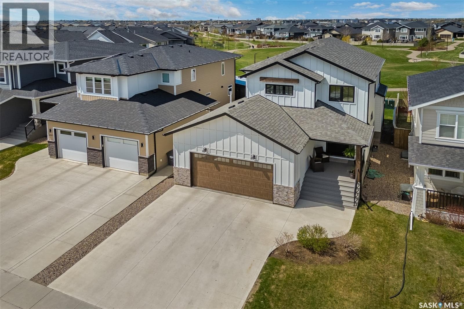 255 Greyeyes-Steele WAY — photo 4