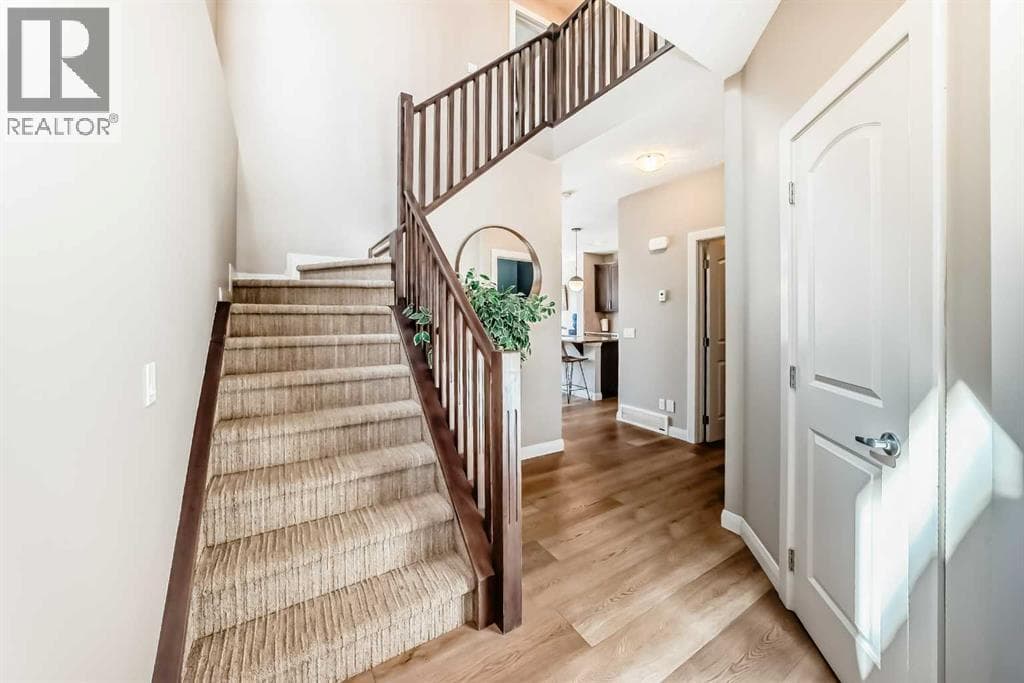 367 Evanspark Gardens NW — photo 5