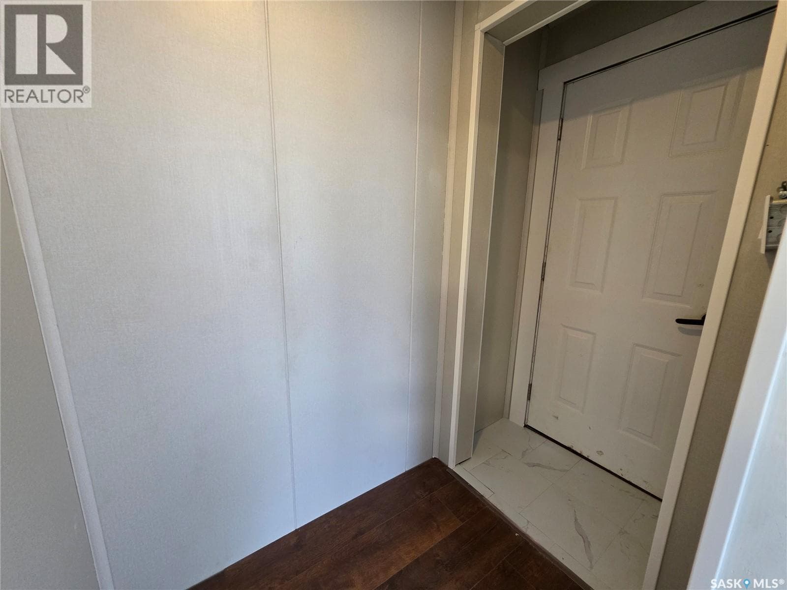 478 3rd AVENUE NW — photo 2