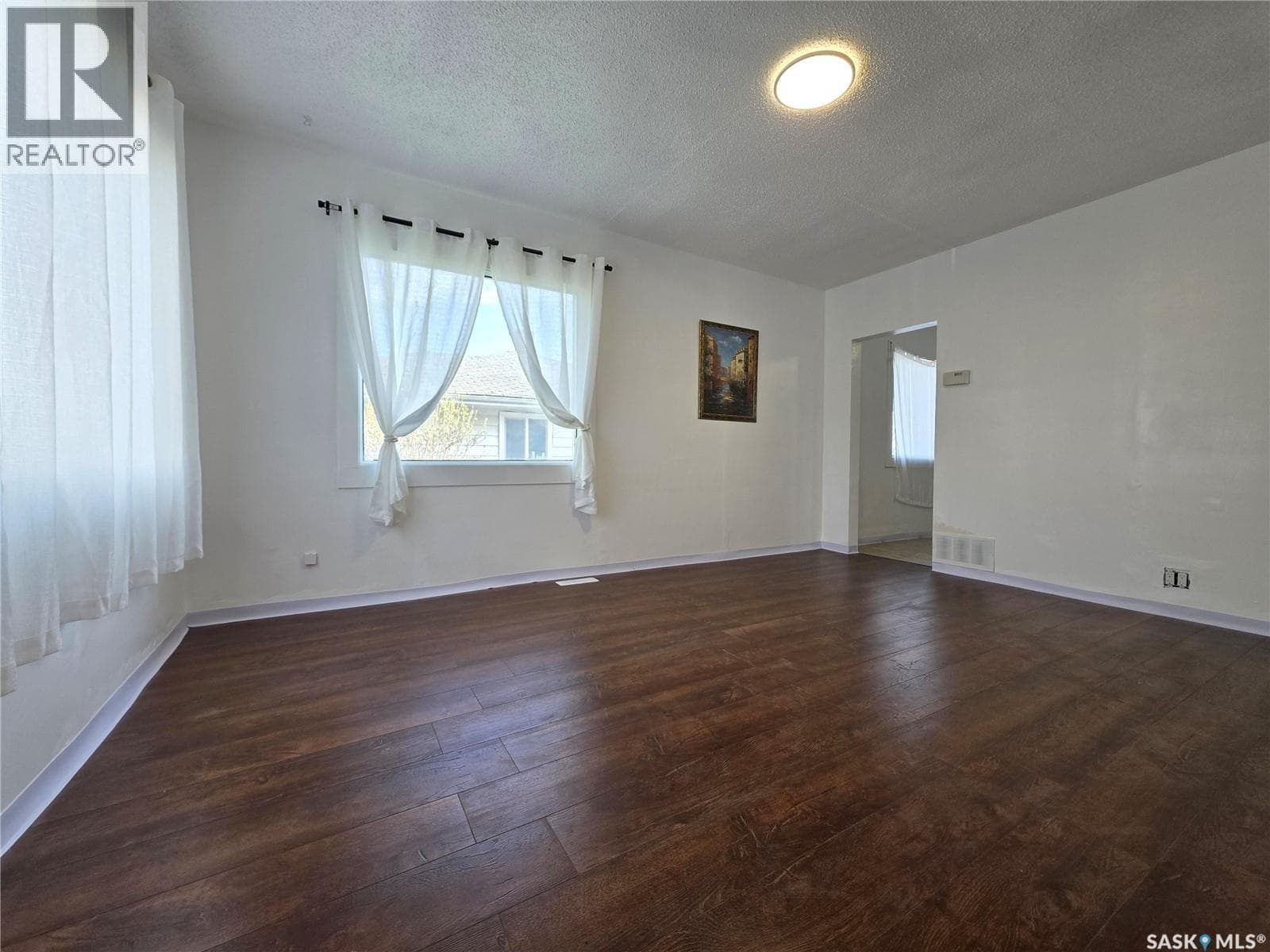 478 3rd AVENUE NW — photo 3