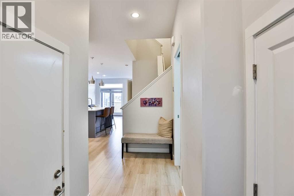 4, 73 Aquitania Circle W — photo 5