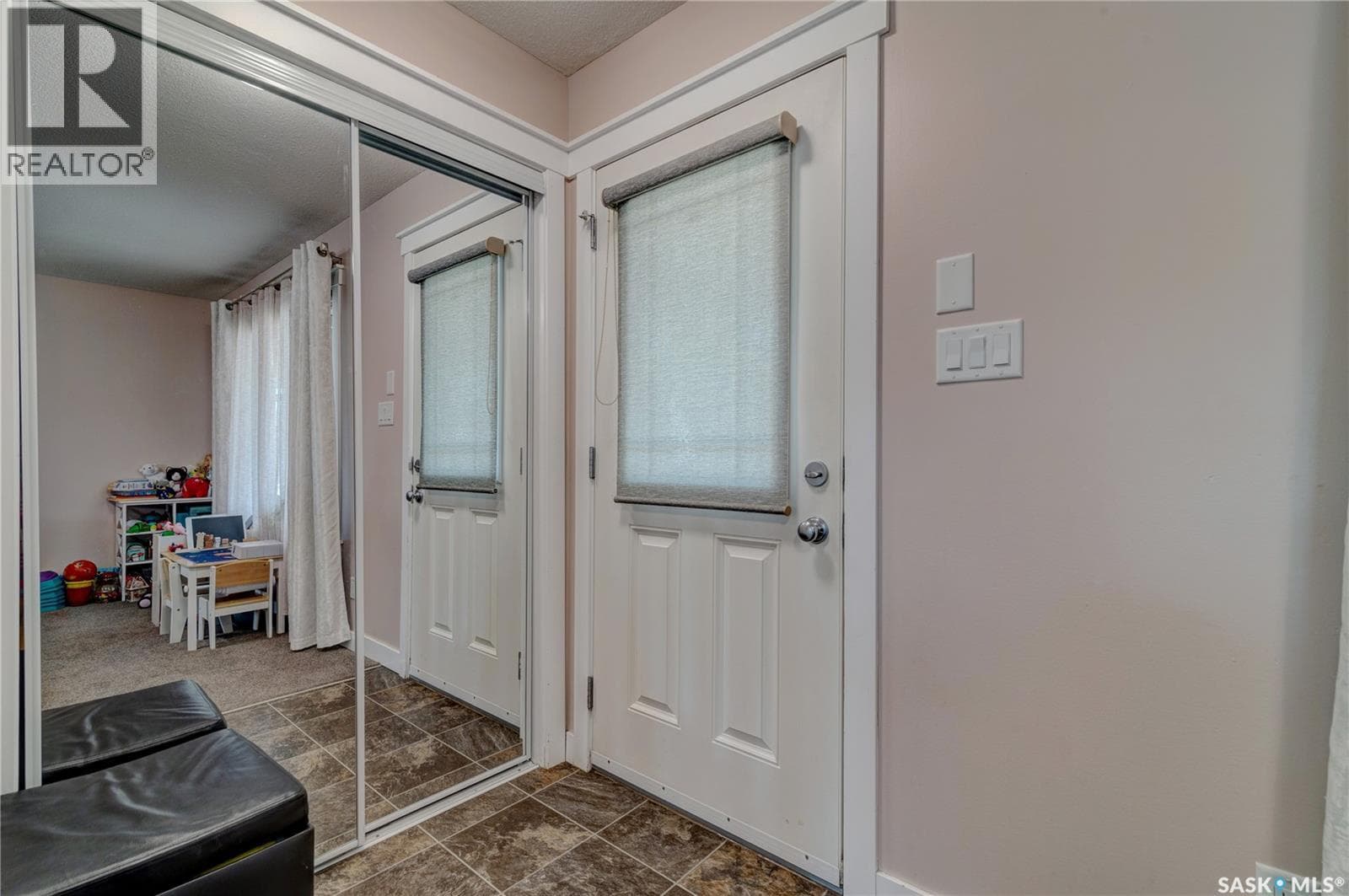 5425 McClelland DRIVE — photo 4