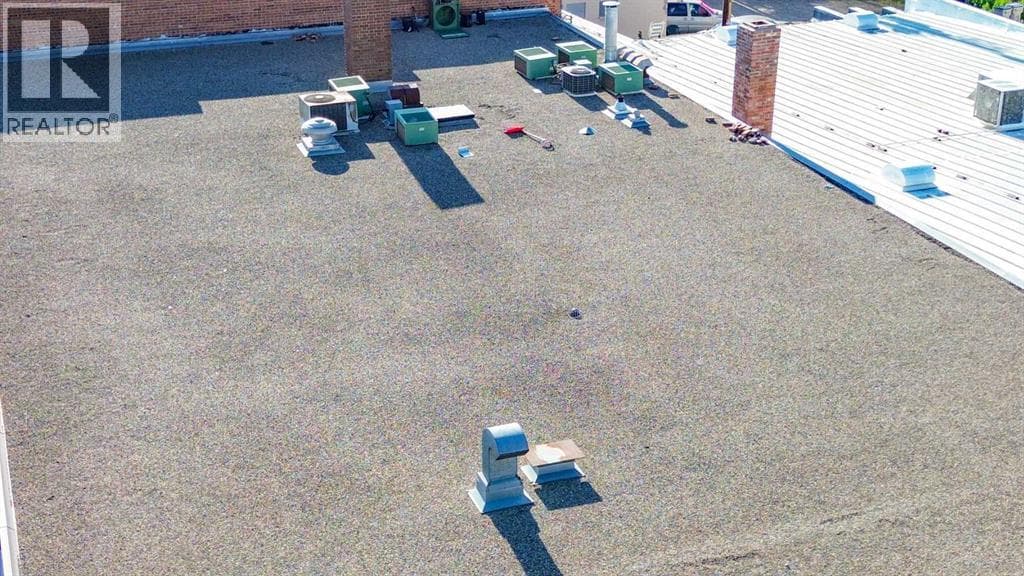 5002 50 Street — photo 4