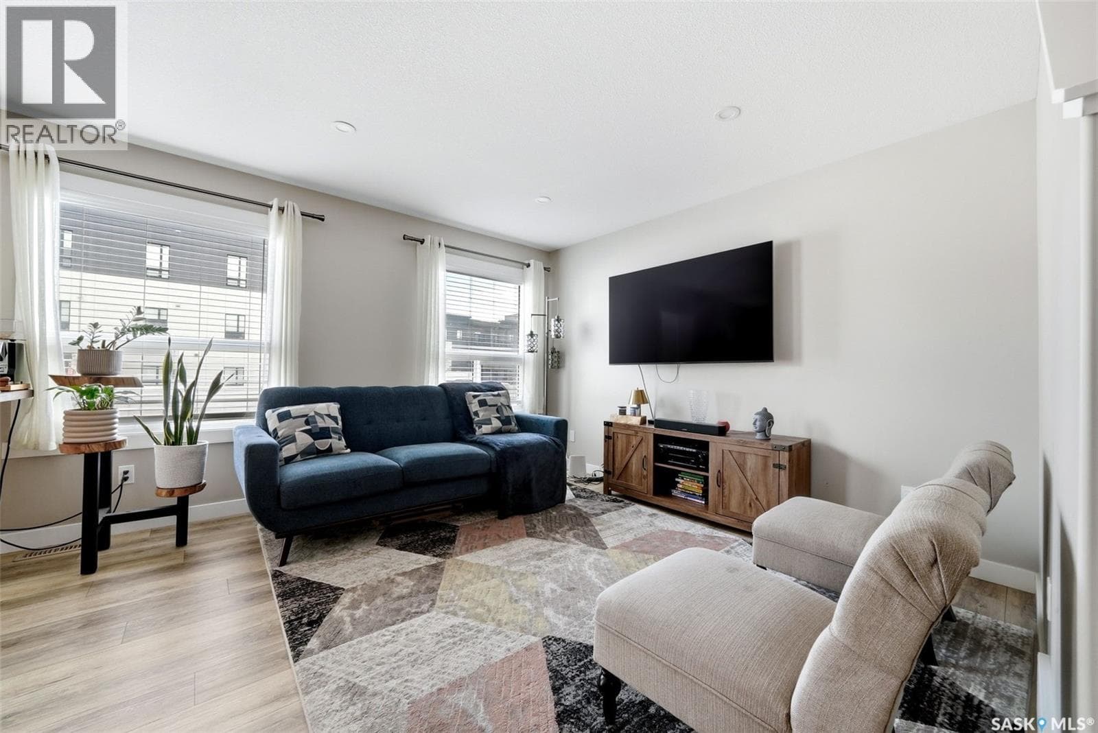 4789 Mutrie CRESCENT