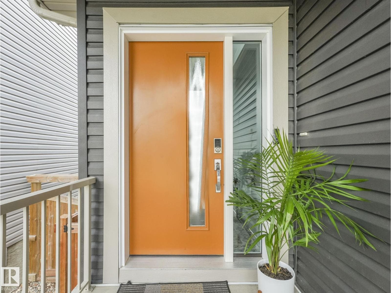 12 SANDALWOOD PL — photo 4