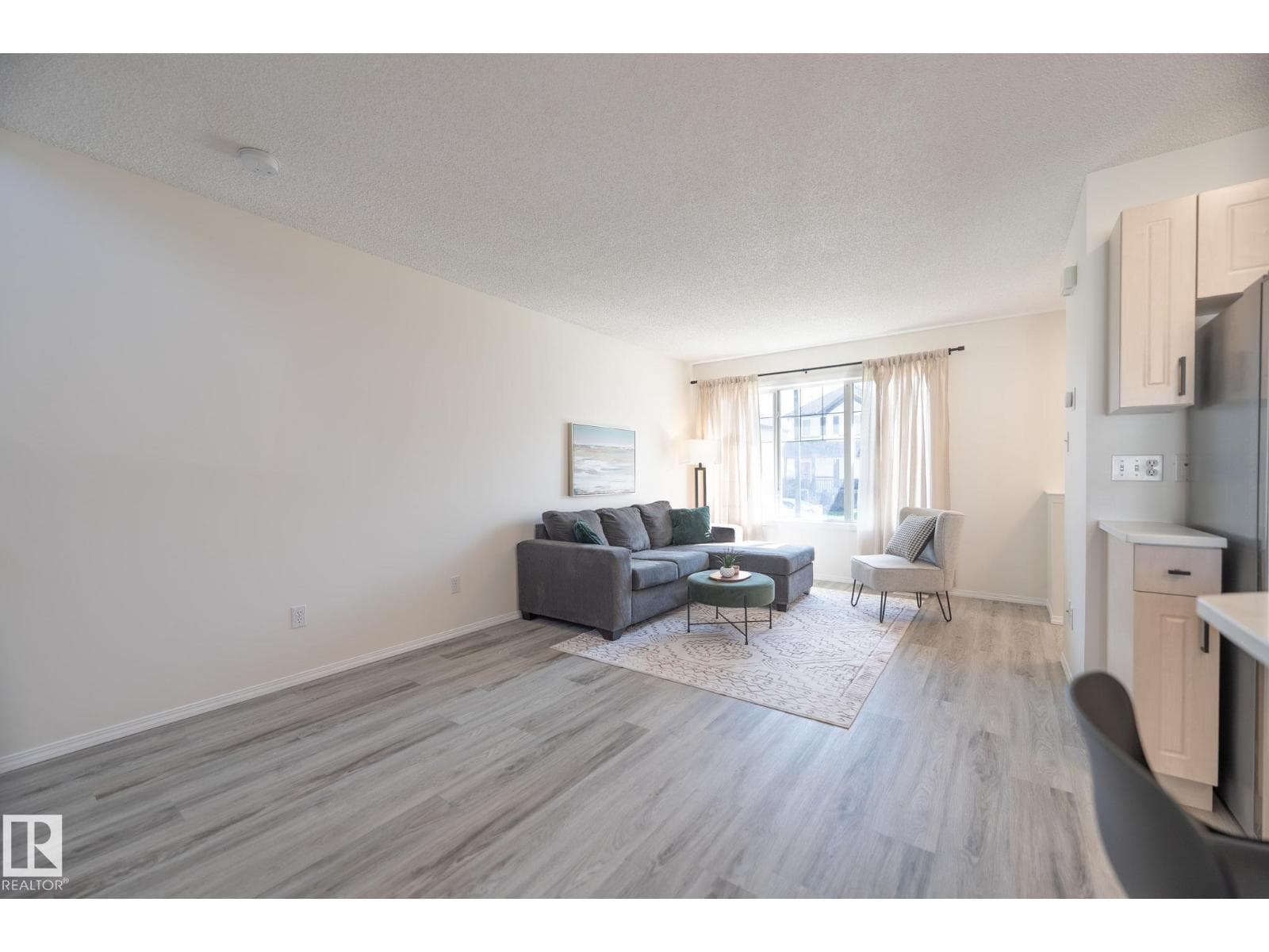 2928 25 ST NW — photo 5