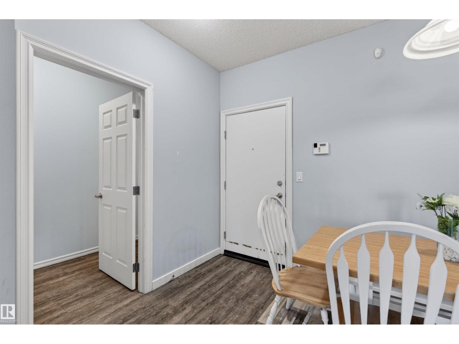 #125 263 MACEWAN RD SW — photo 2