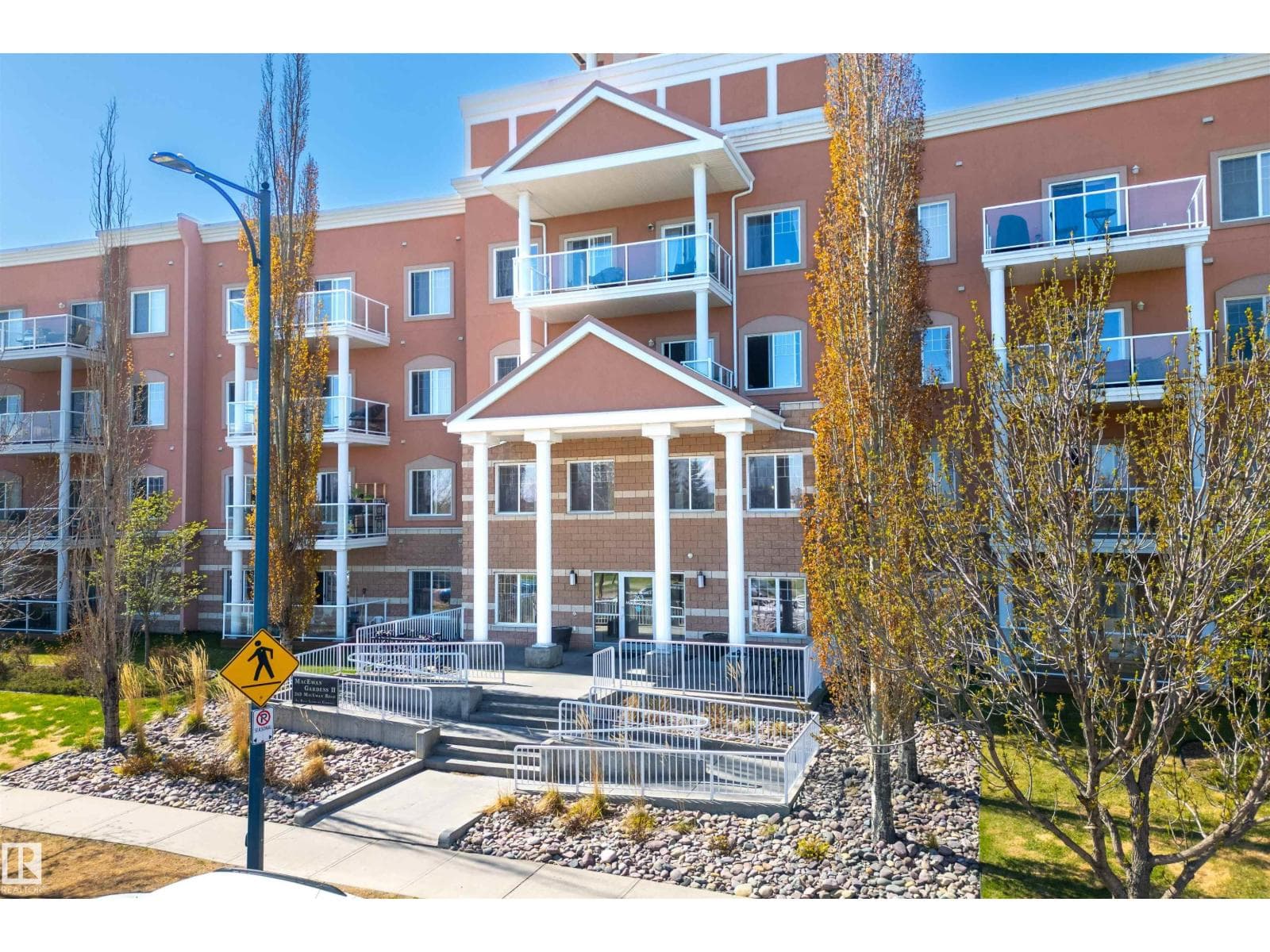 #125 263 MACEWAN RD SW