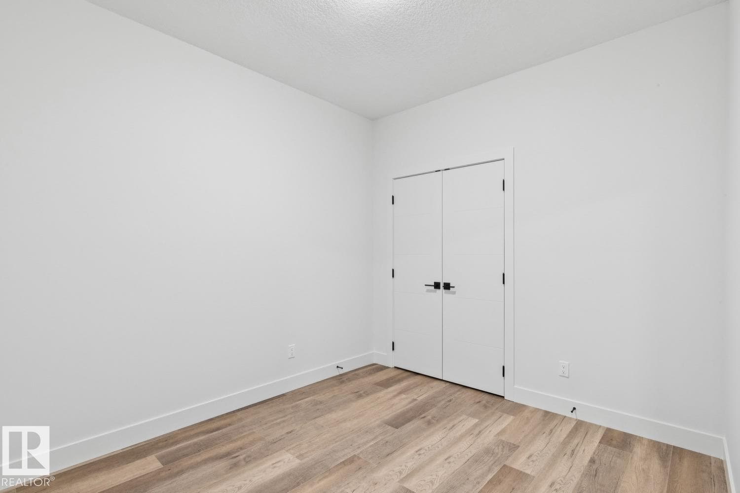 3603 42 AV — photo 4