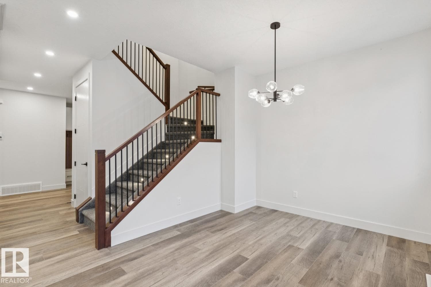 3603 42 AV — photo 5