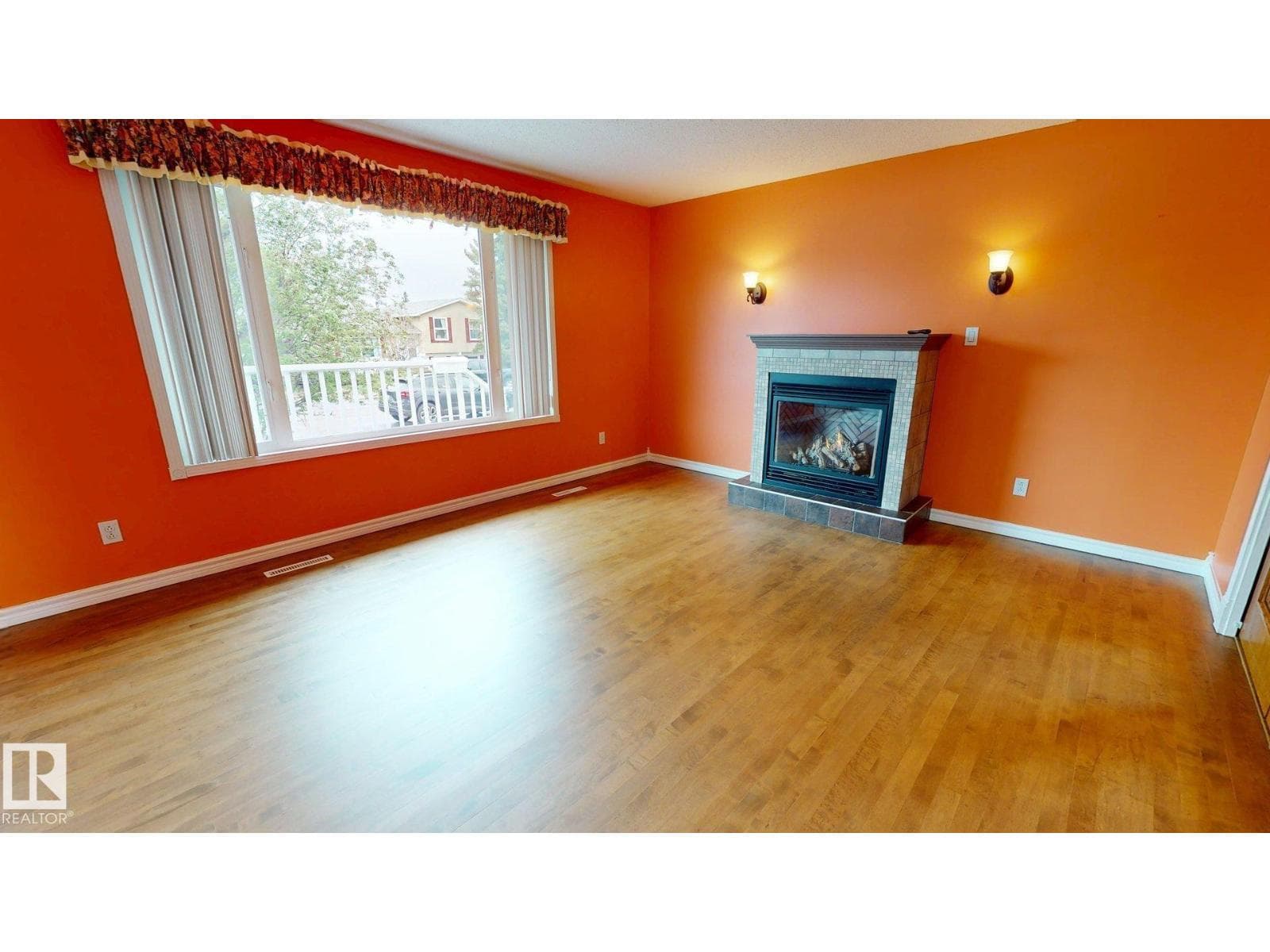 14252 83 ST NW — photo 2