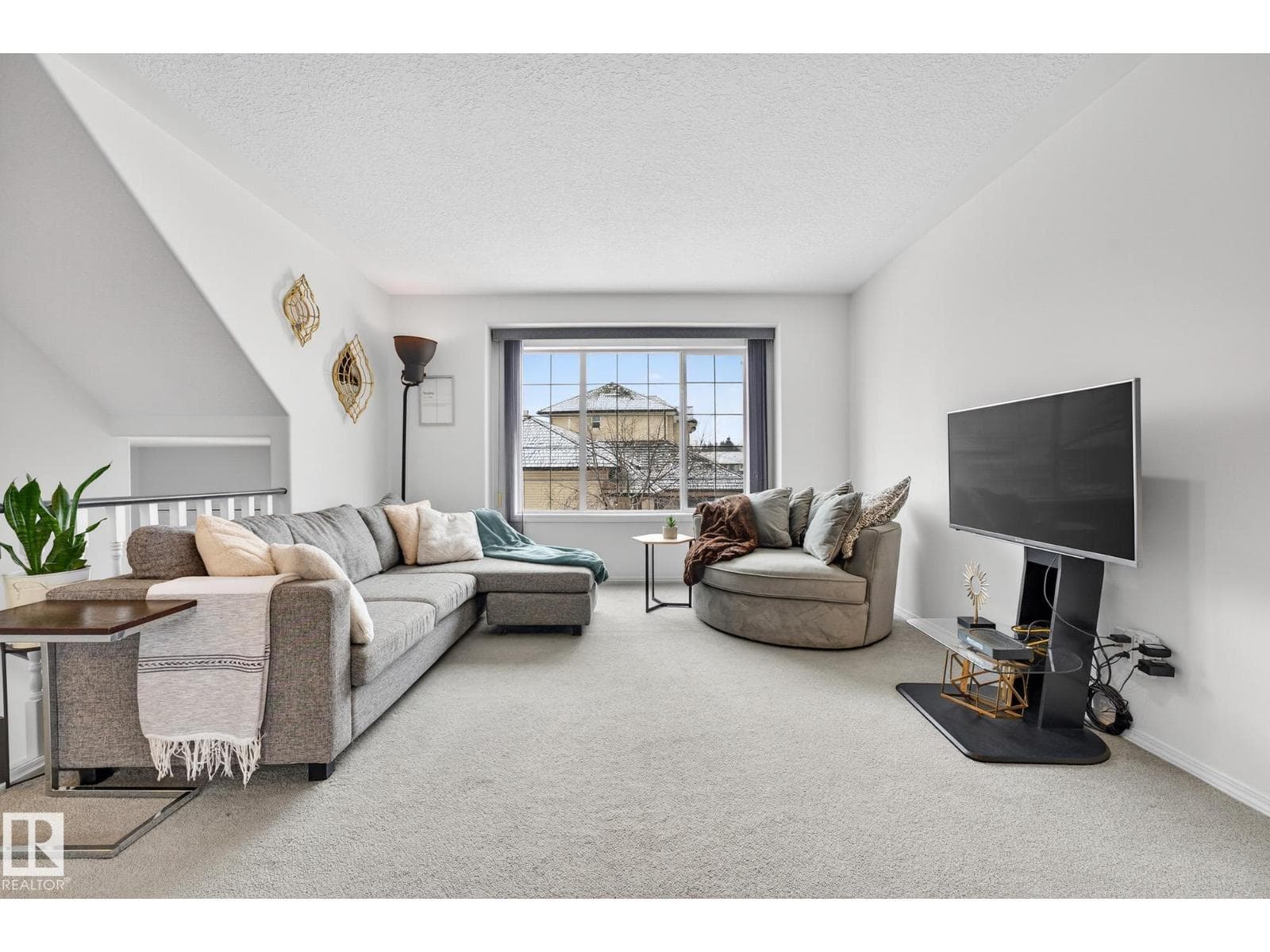 #16 225 BLACKBURN DR SW — photo 4