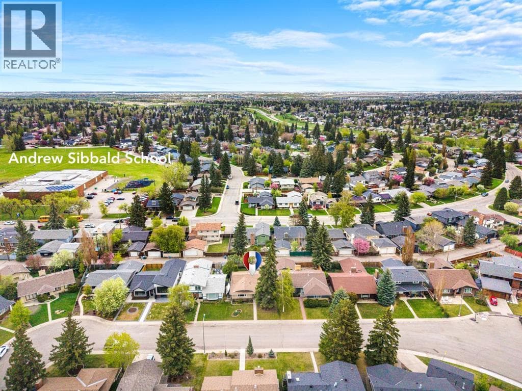 52 Lake Lucerne Close SE — photo 4