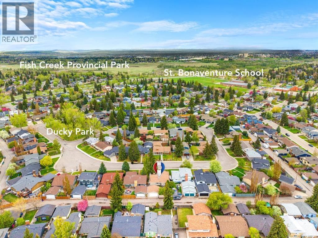 52 Lake Lucerne Close SE — photo 3