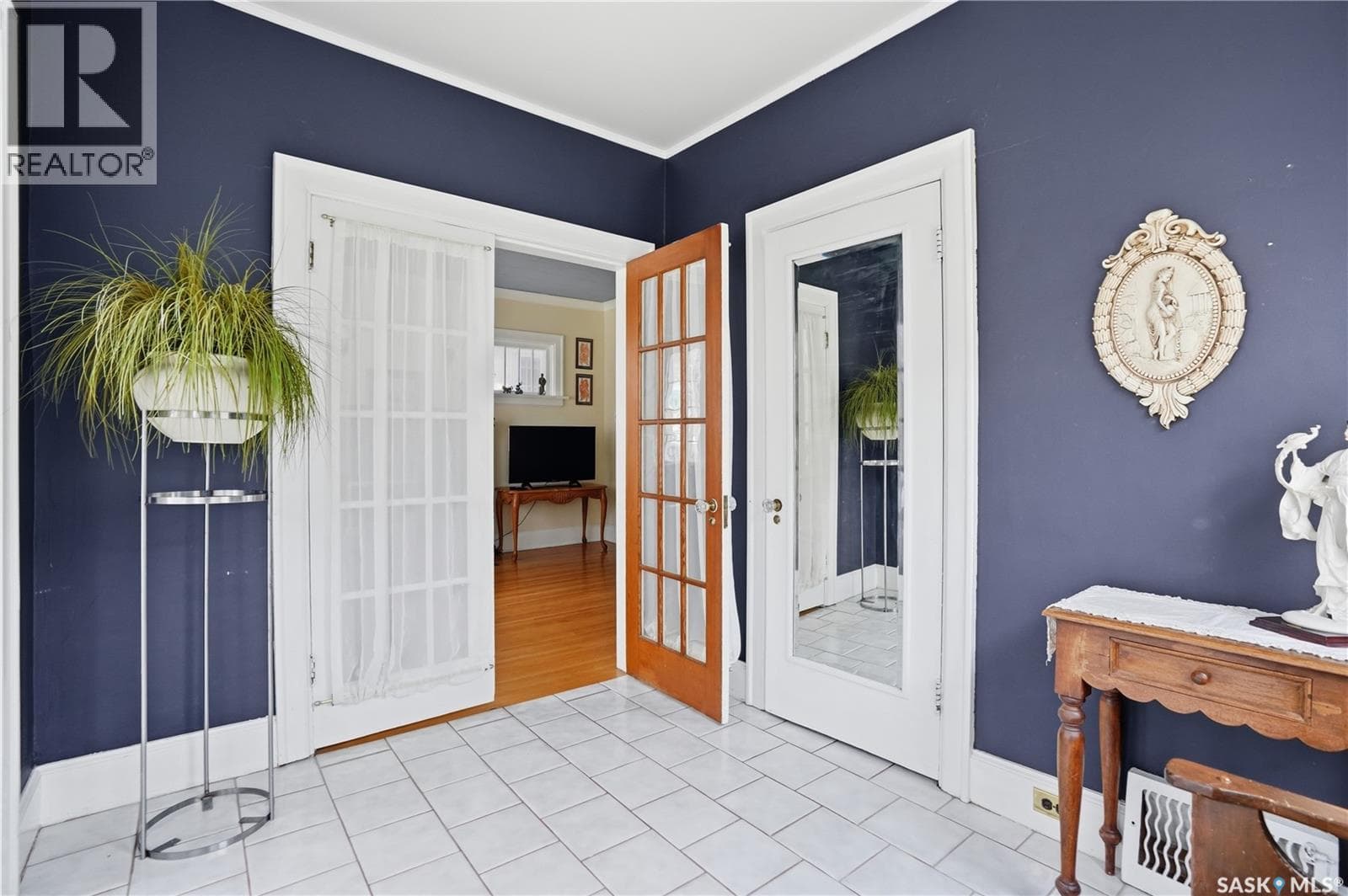 3625 Victoria AVENUE — photo 3