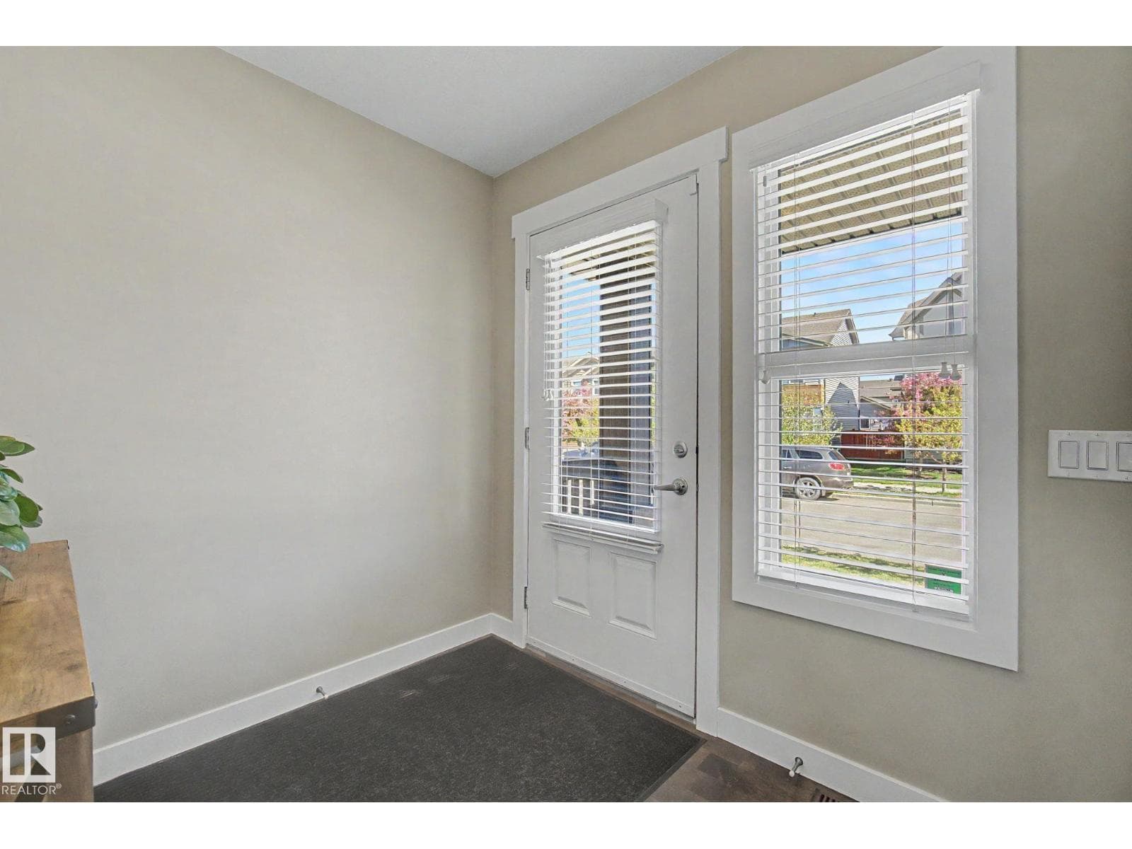 4207 PROWSE WY SW — photo 3