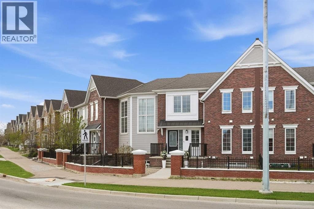 12 Yorkville Avenue SW — photo 3