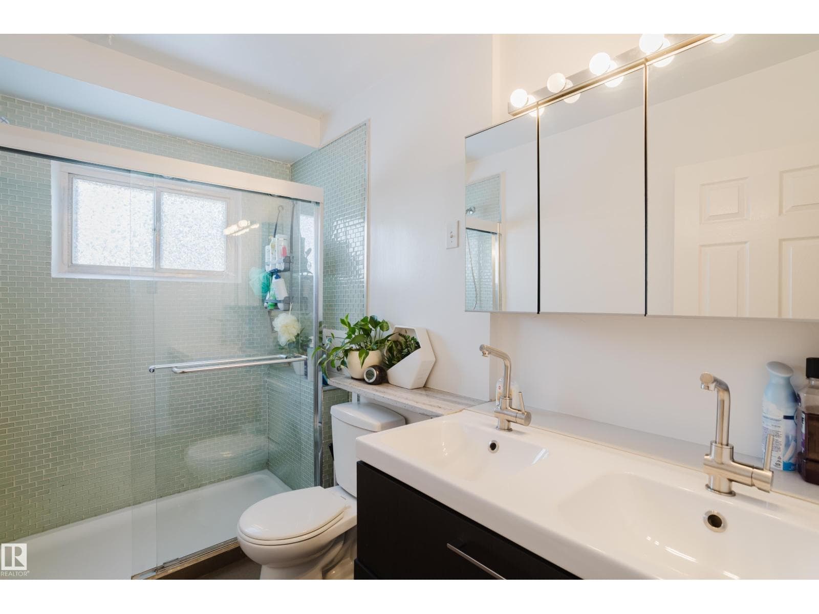 14632 95 AV NW — photo 5