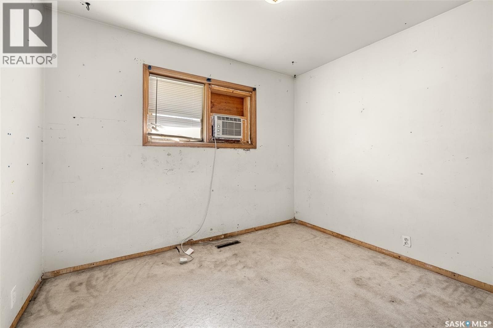 137 Garnet STREET — photo 5